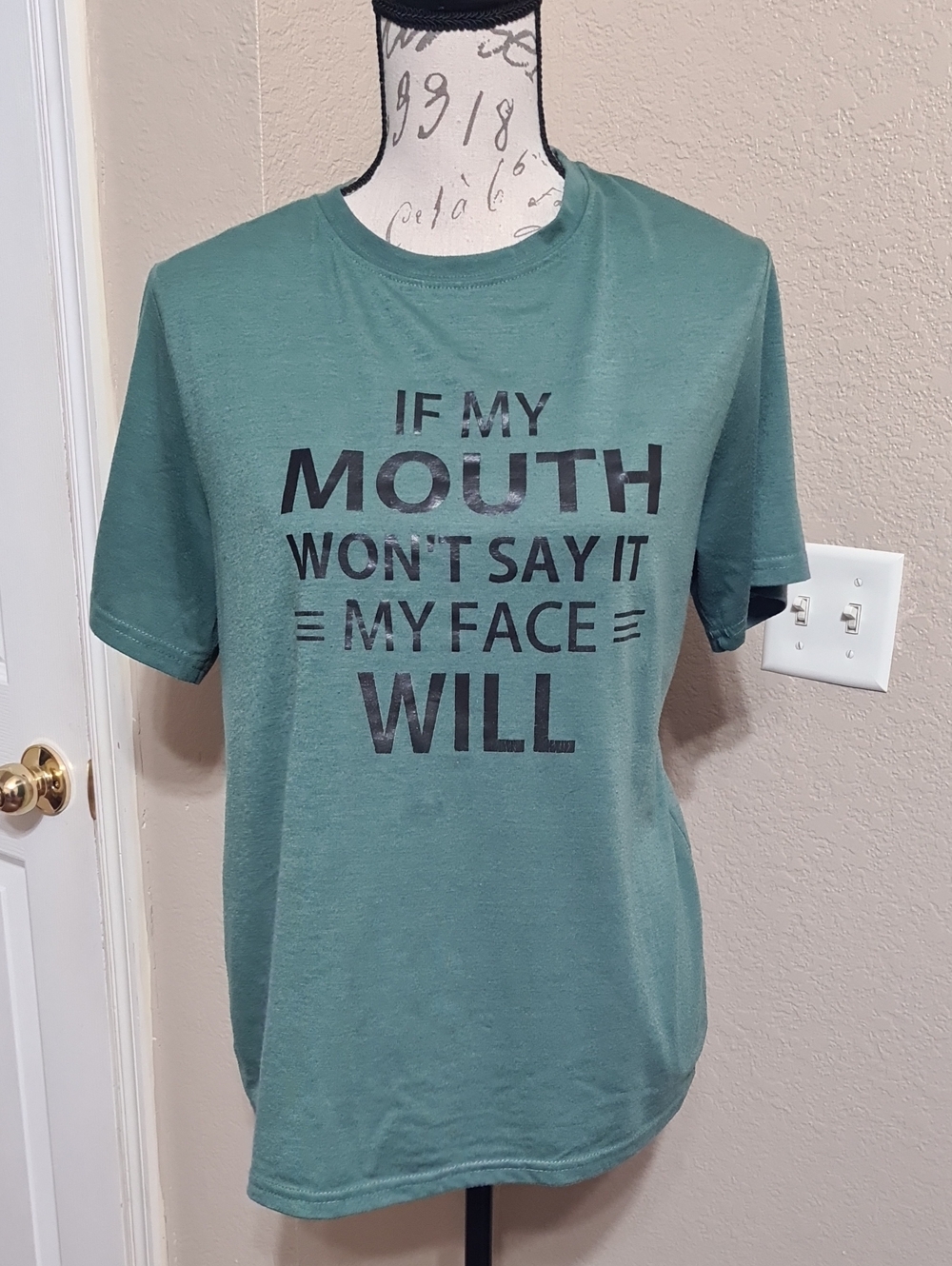 Women's Short-Sleeve Graphic Tee - Green.